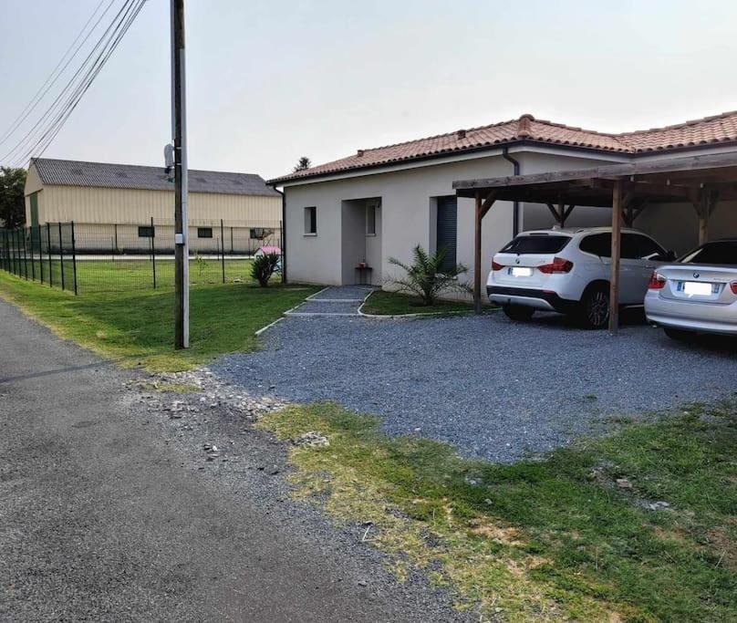 Maison Individuelle Cloturee Vila Coutras Exterior foto