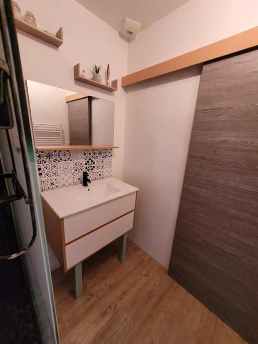 Maison Individuelle Cloturee Vila Coutras Exterior foto